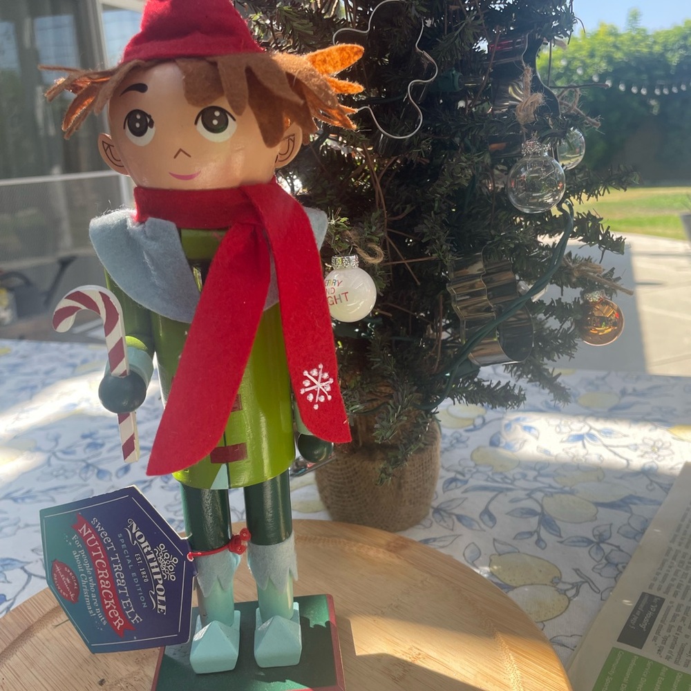 Hallmark sweet treat elf Festive Nutcracker with Red Scarf 2014